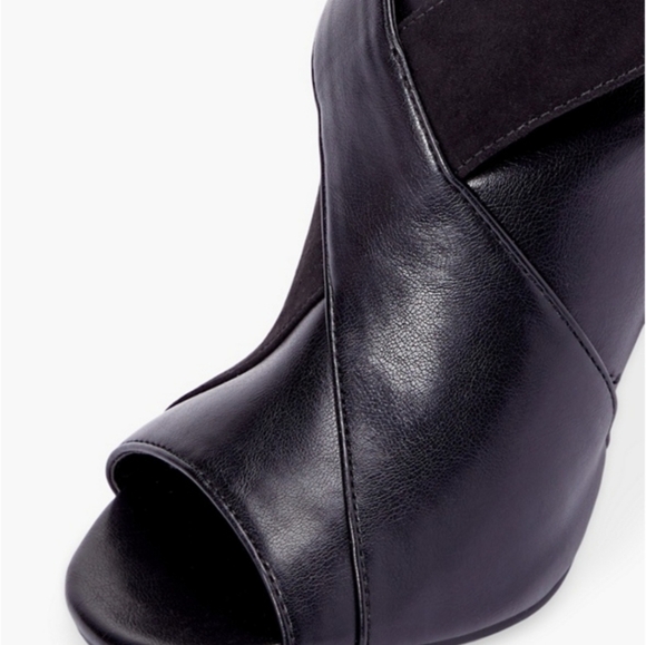 Justfab Marilyn Heeled Sandal -> JustFab Marilyn Heeled Sandal - Picture 4 of 8